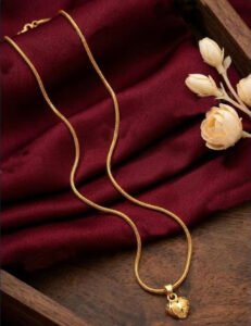 micro gold chain with pendent